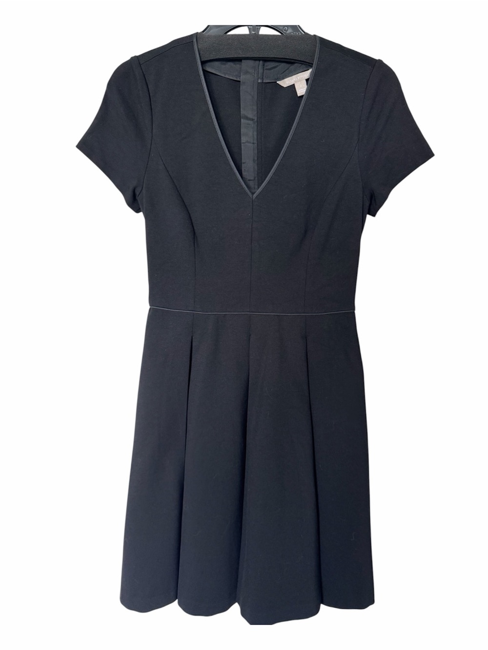 ✅ Banana Republic Black V-Neck Short Sleeve Fit & Flare Dress size 2